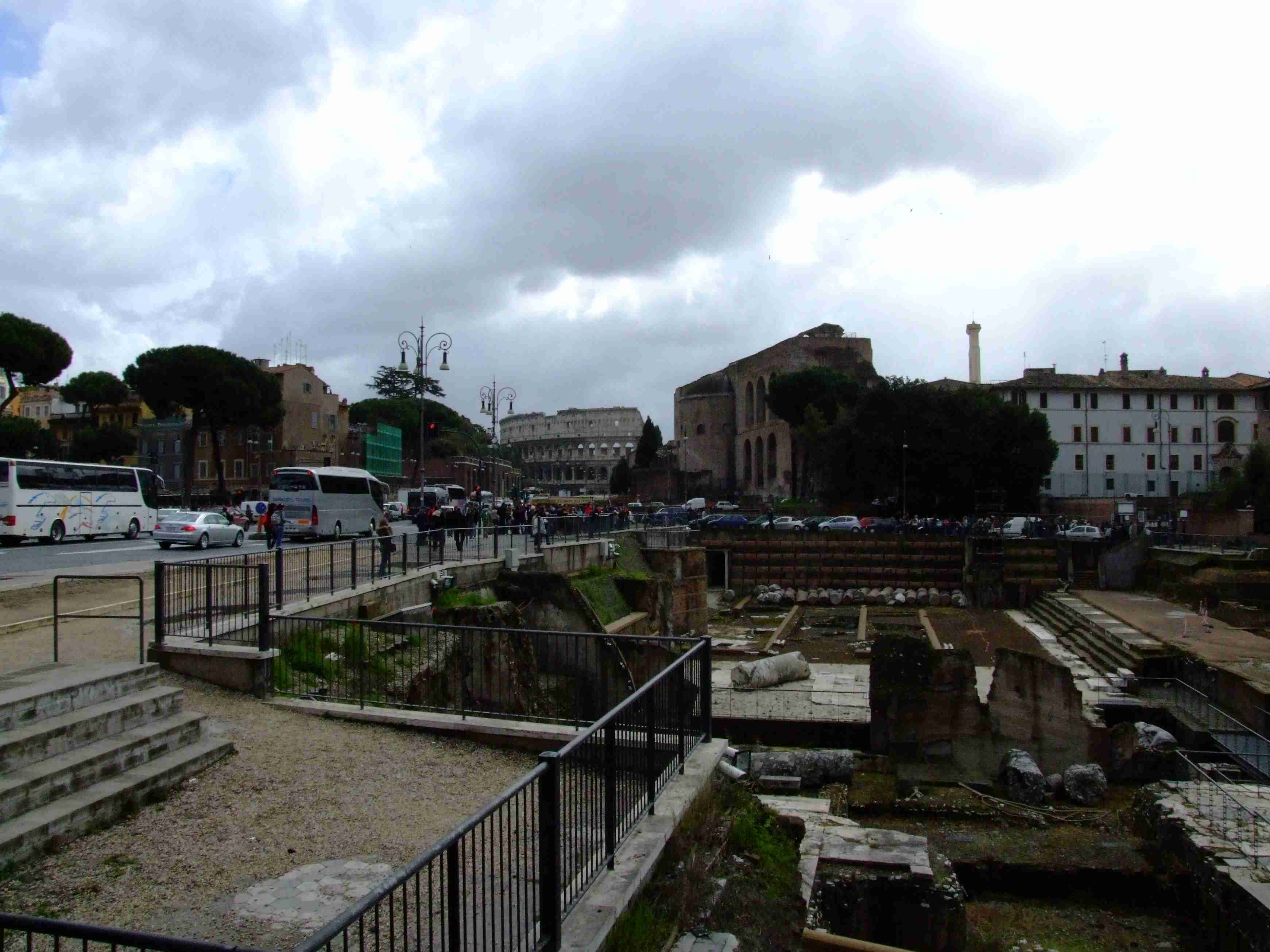 Caesar Forum