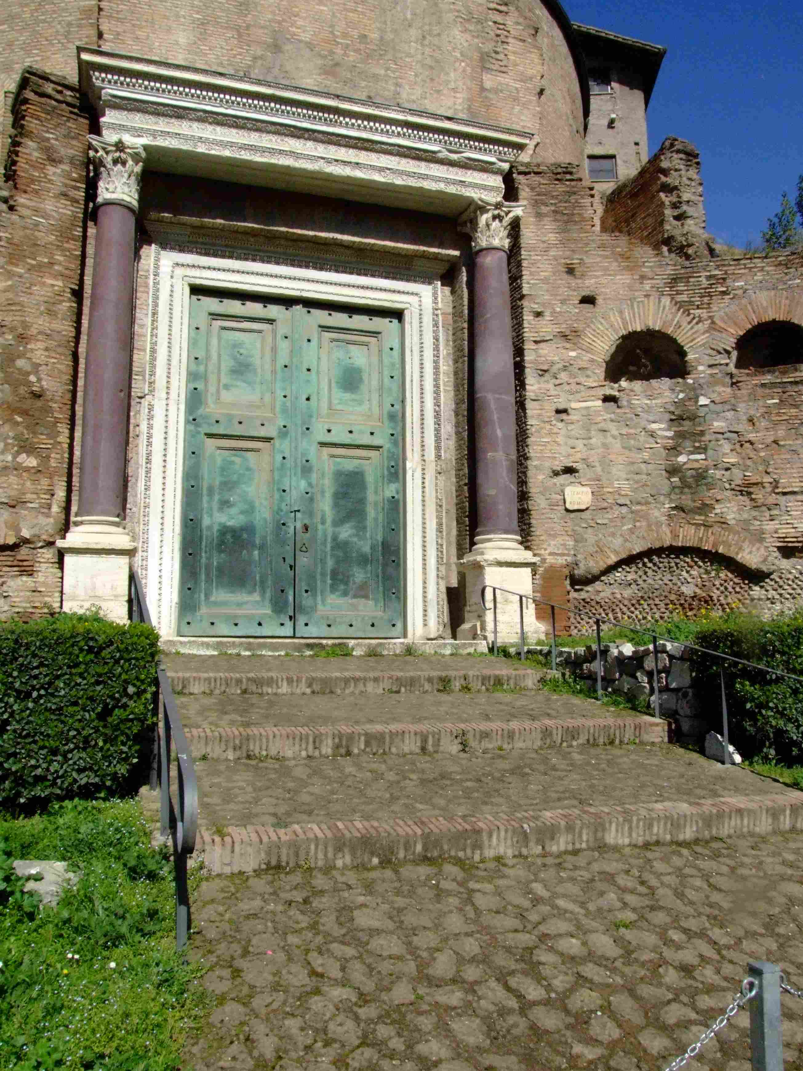 Tempio di Romolo